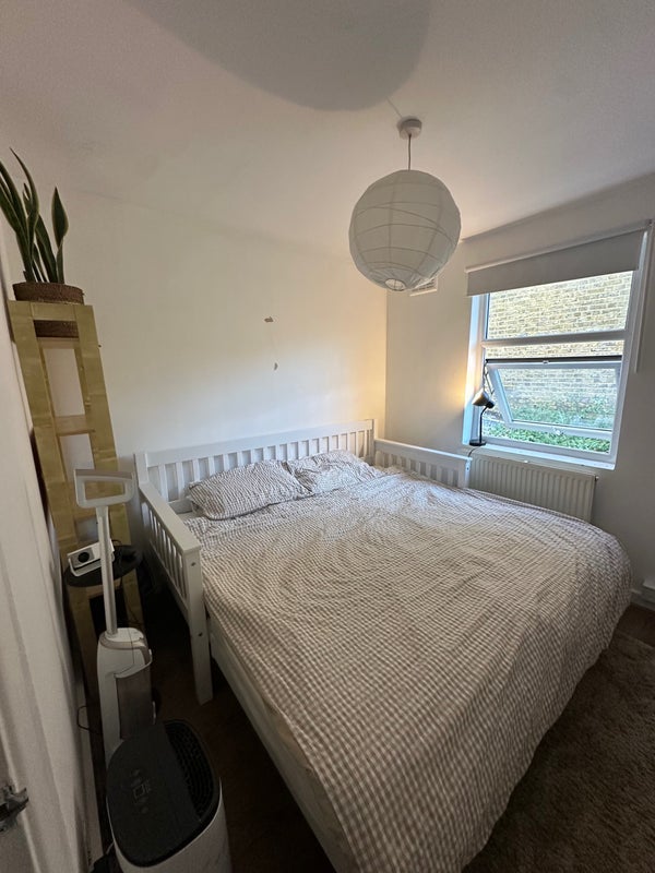 Room Brockwell Passage in Greater London