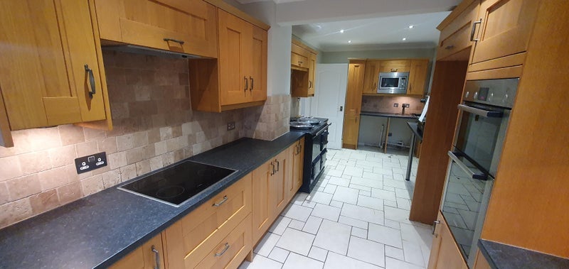 House Scads Hill Close in Greater London