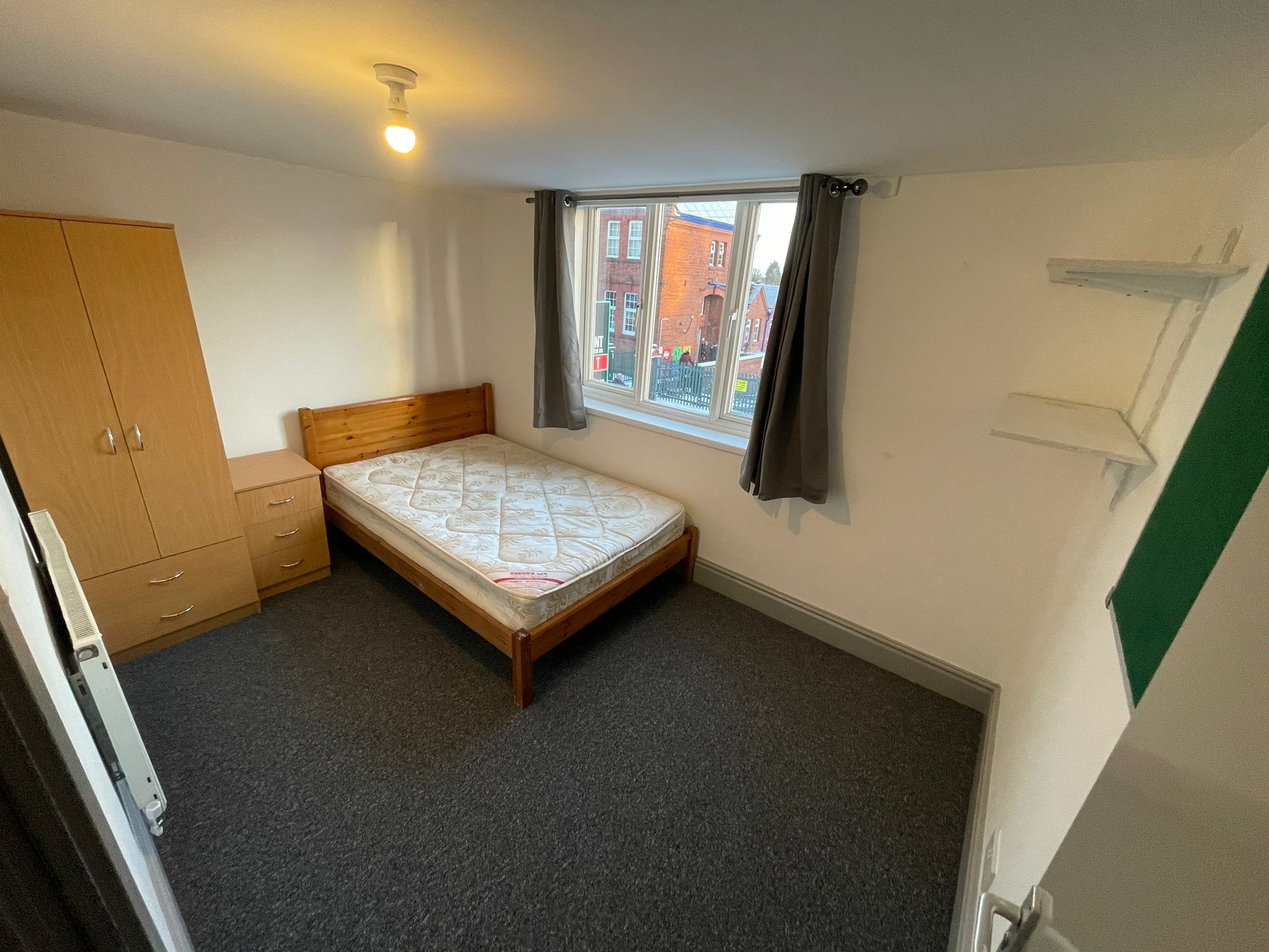 Flat Tiverton Road in Birmingham