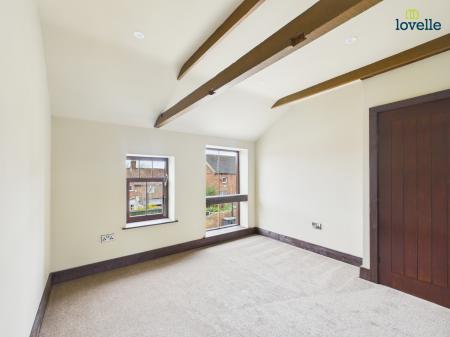Flat Queen Street in West Lindsey