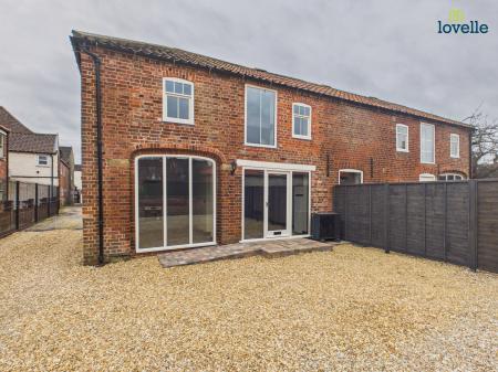 Flat Queen Street in West Lindsey
