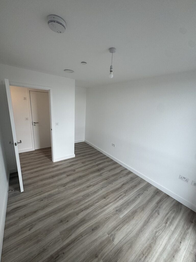 Flat Kimpton Road in Luton