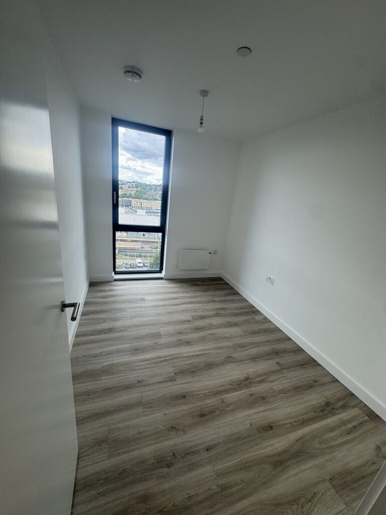 Flat Kimpton Road in Luton