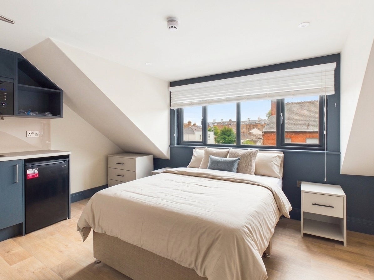 Room Southgate Street in Gloucester