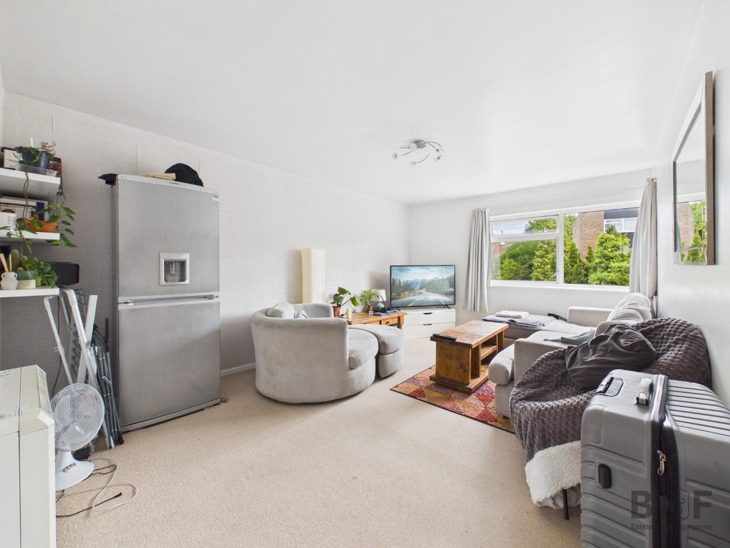Flat Overnhill Road in Bristol