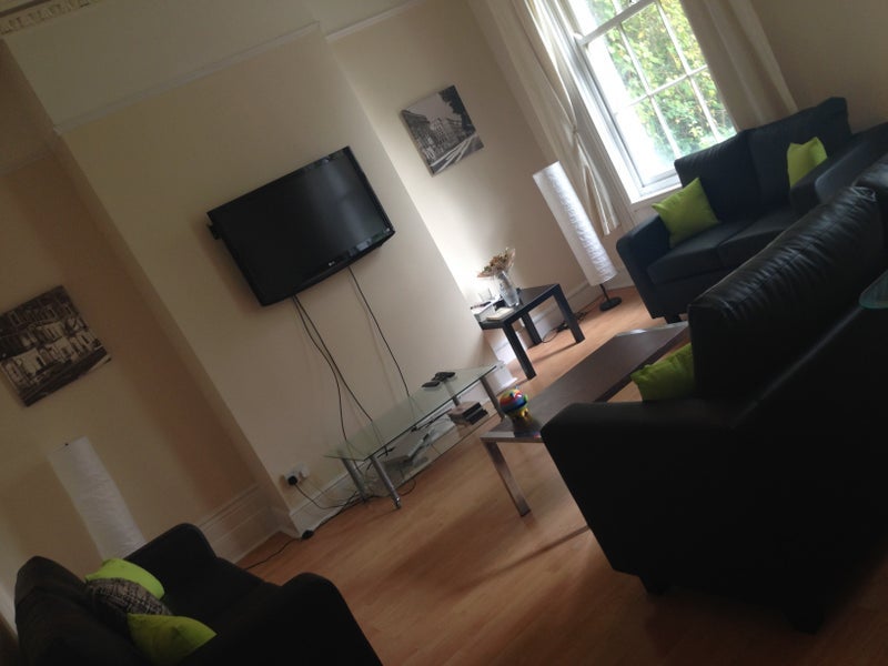 Room Ashgate Road in Sheffield
