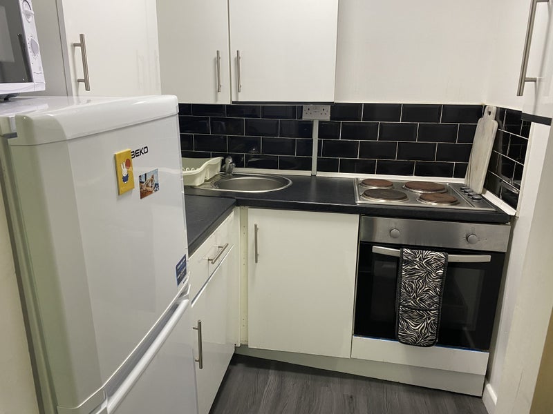 Room Ashgate Road in Sheffield