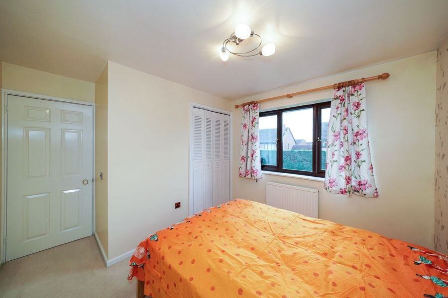 House Tamarind Way in Earley