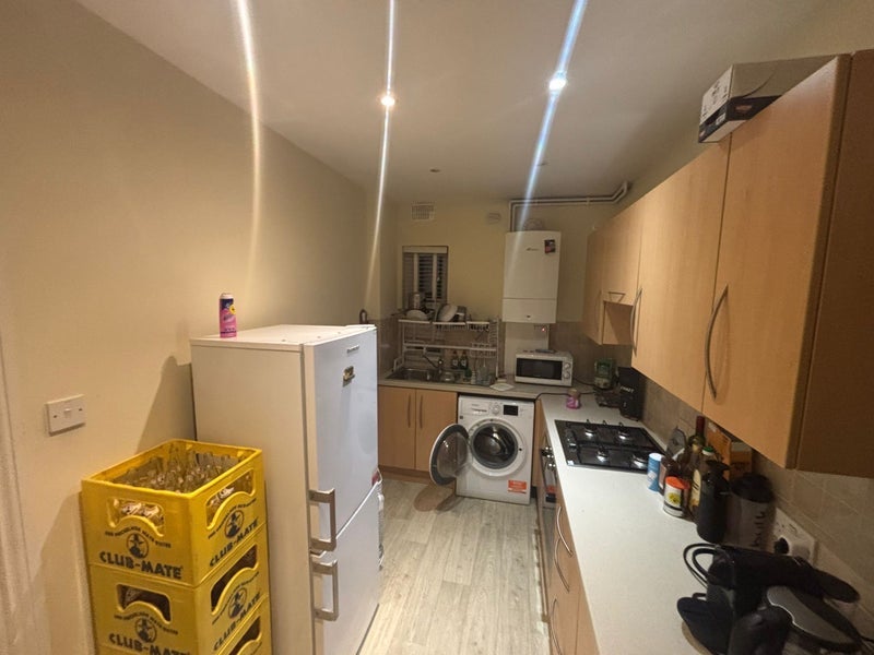 Room Chettle Close in Greater London