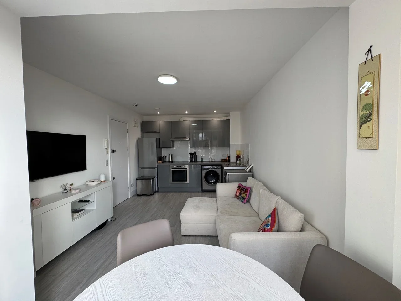 Flat Warwick Road in Greater London