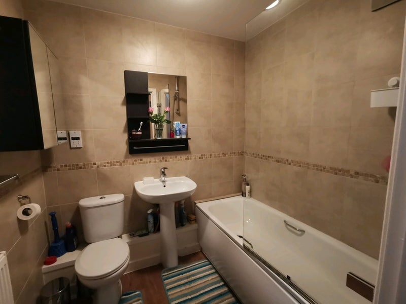 Room Granville Gardens in Greater London