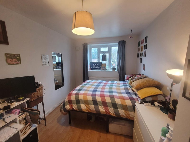 Room Brockley Road in Greater London