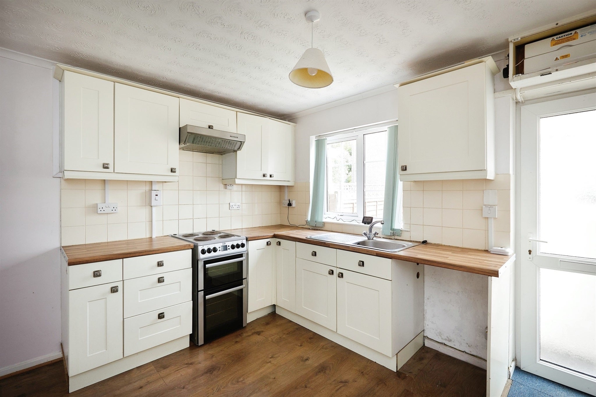 House St Lawrence Crescent in Shaftesbury