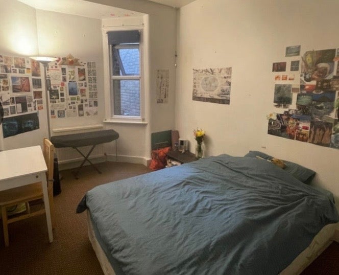 Room Dunbar Road in Greater London