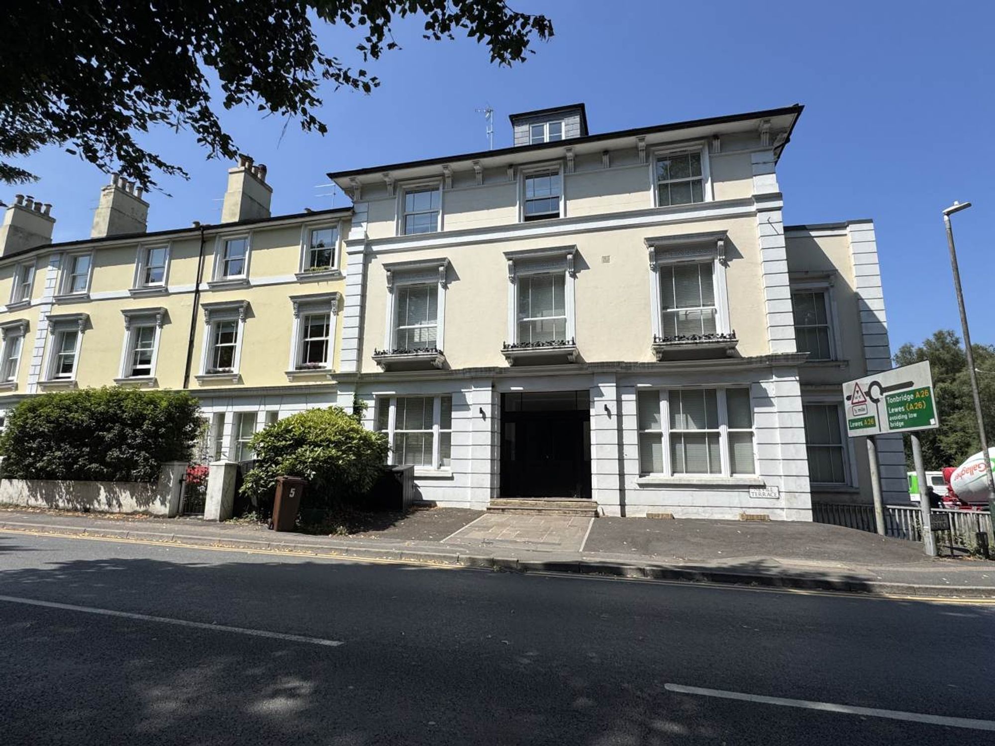 Flat Nevill Terrace in Tunbridge Wells