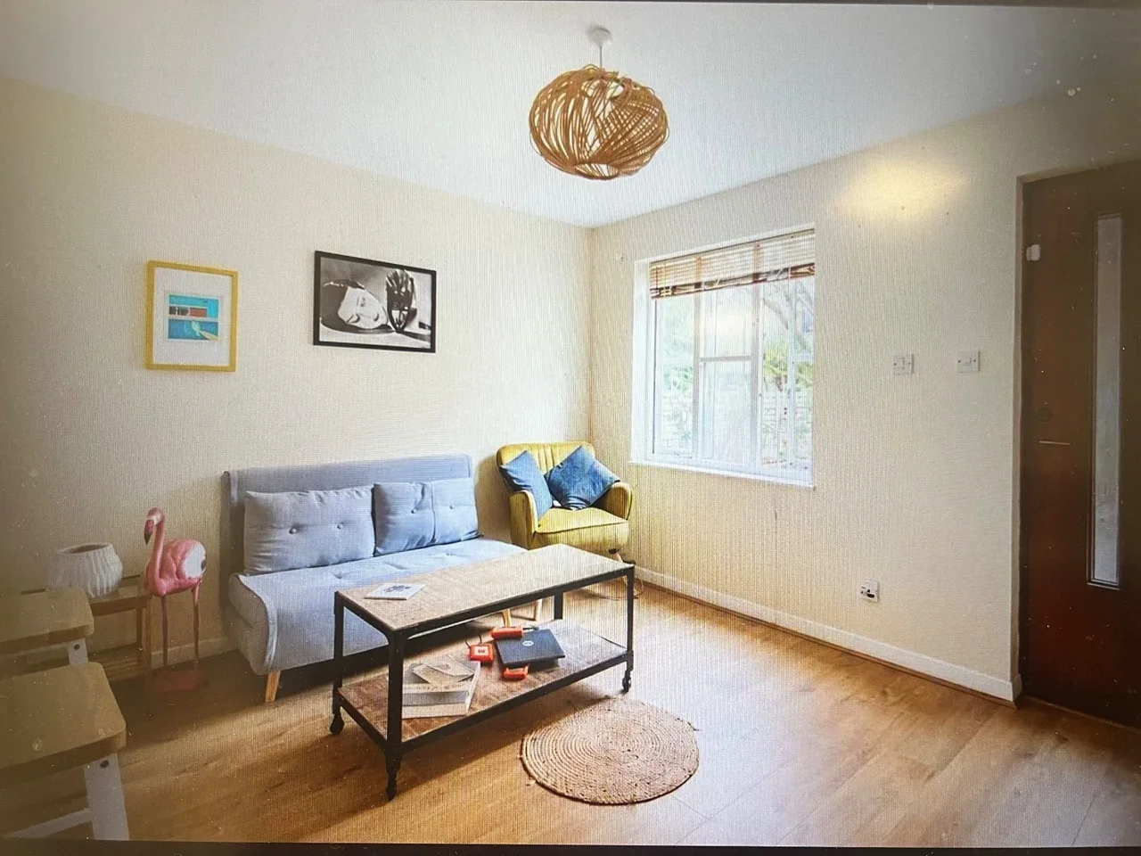 Flat Bunning Way in Greater London