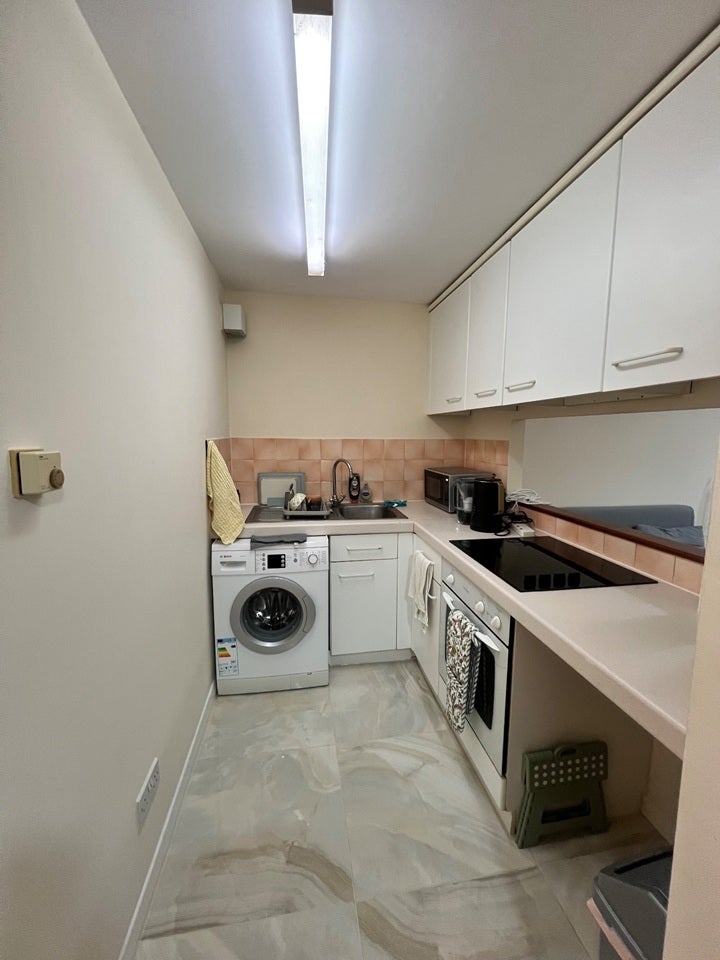 Flat Bunning Way in Greater London