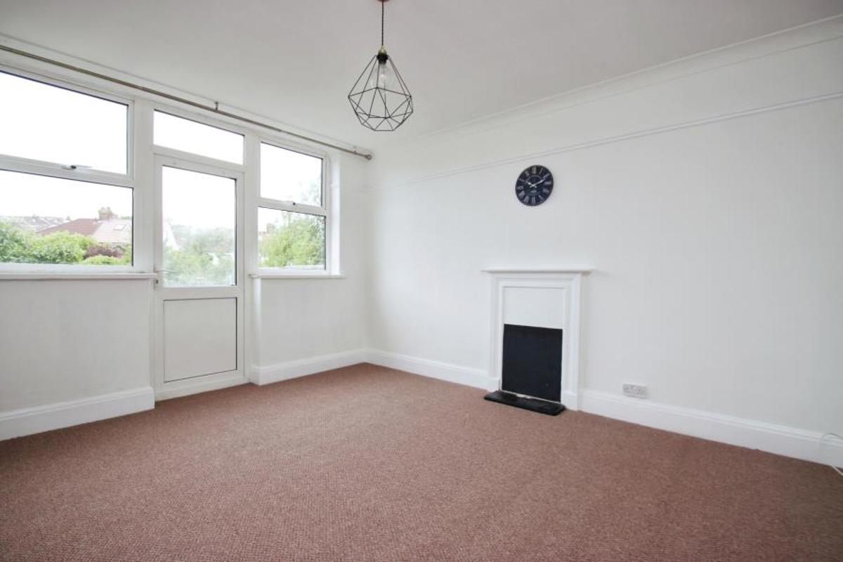 Flat Thiery Road in Bristol