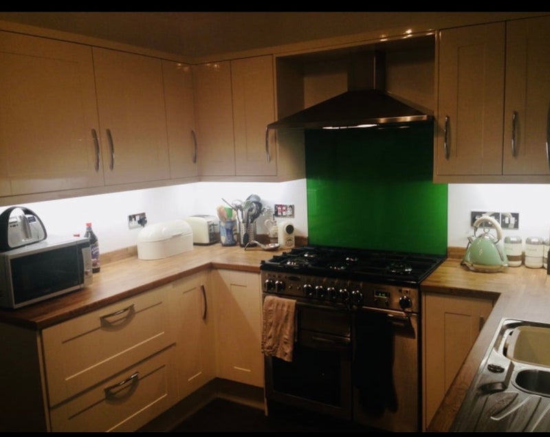 Room Ravensdale Close in Poole
