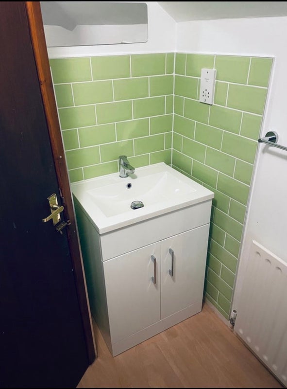 Room Ravensdale Close in Poole