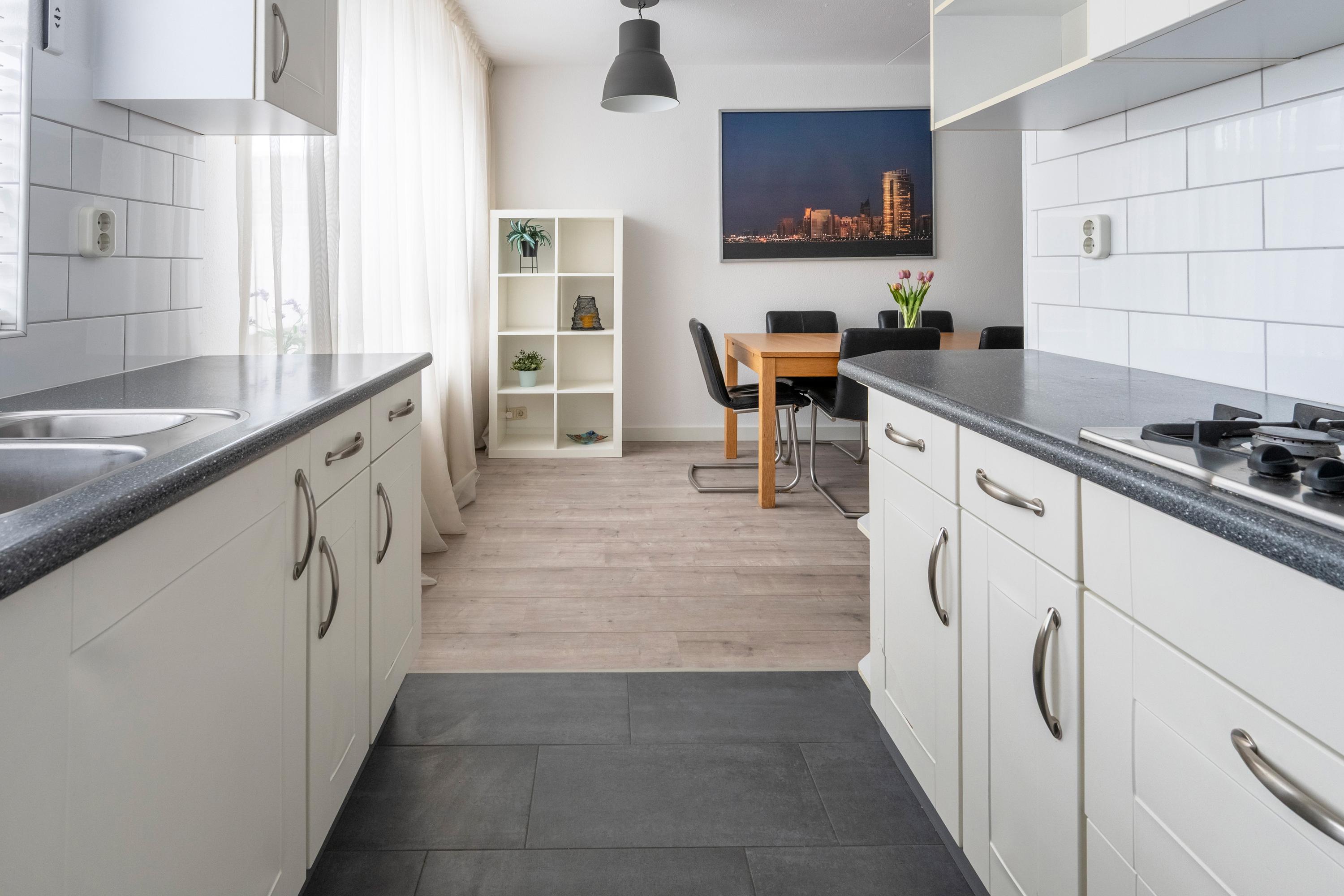 Tussenwoning te koop: Alpenkraai 51, Emmen