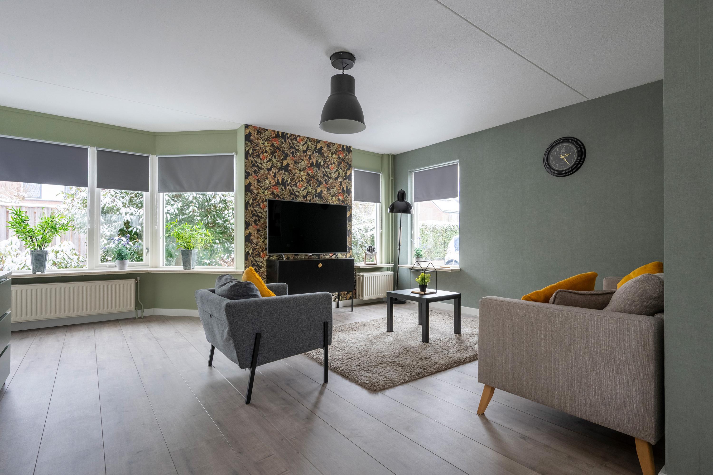 Tussenwoning te koop: Alpenkraai 51, Emmen