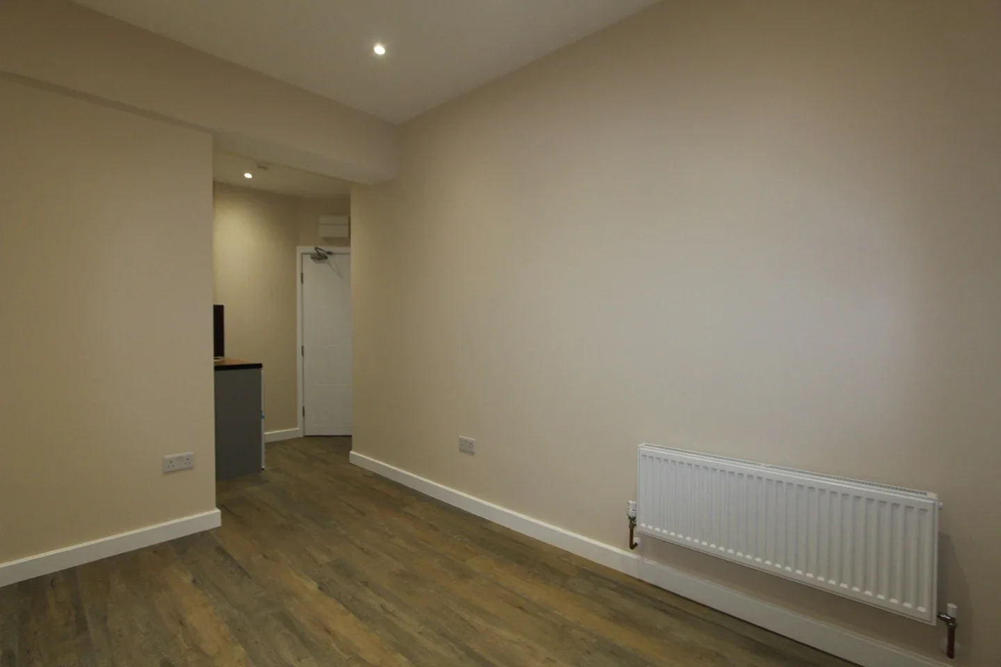 Flat Wellington Avenue in Greater London