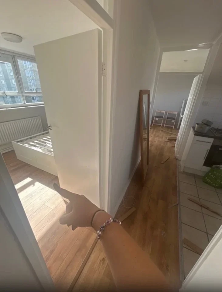 Room Keevil Drive in Greater London