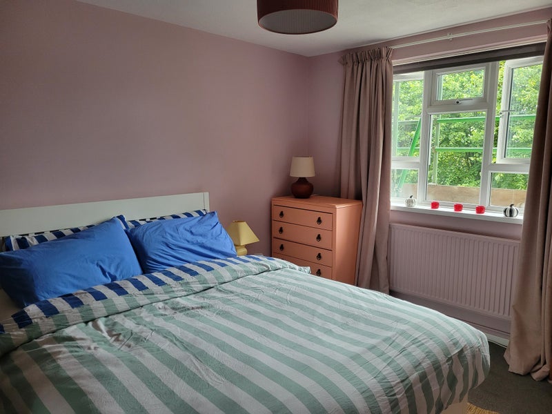 Room Central Hill in Greater London
