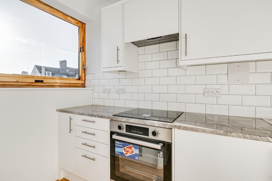 Flat Hornsey Lane in Greater London