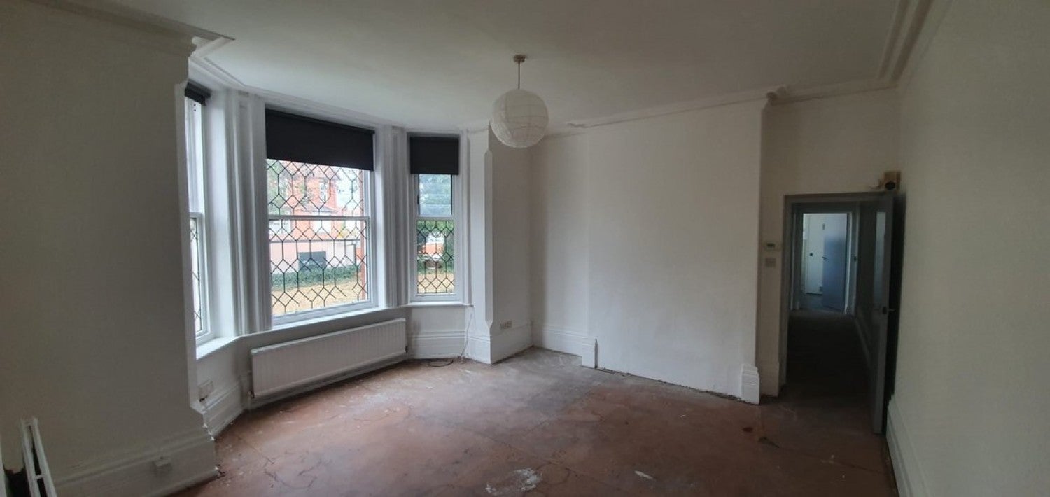 Flat Blair Road in Manchester