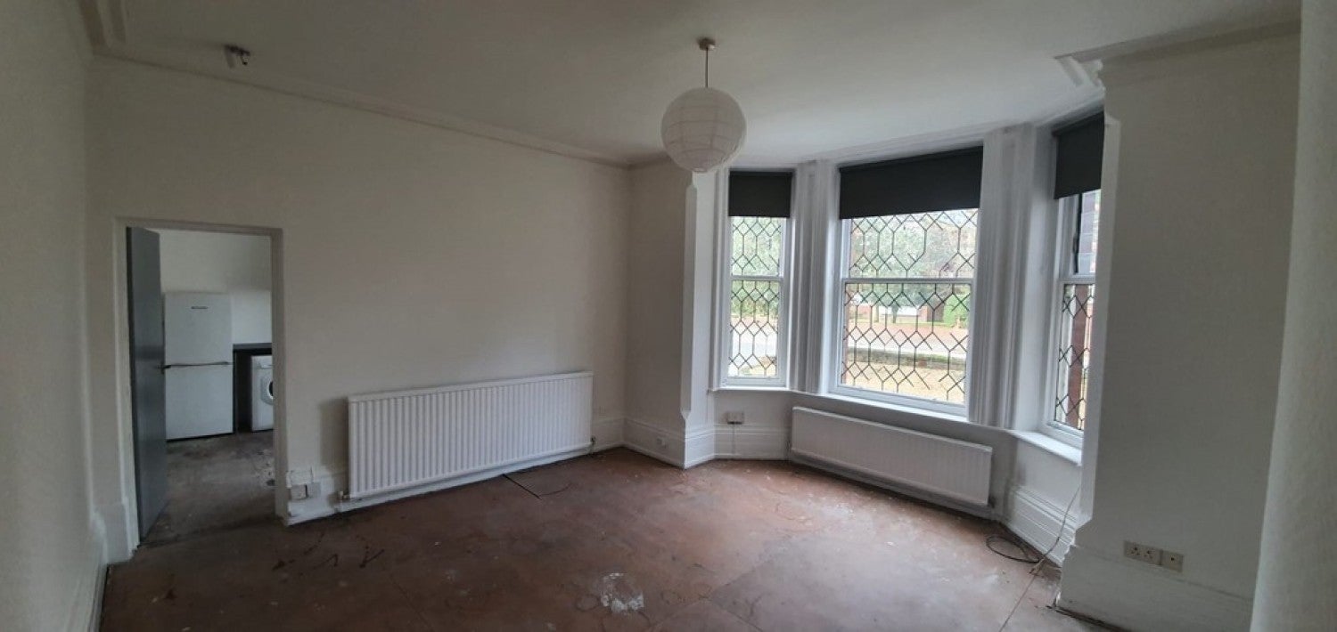 Flat Blair Road in Manchester