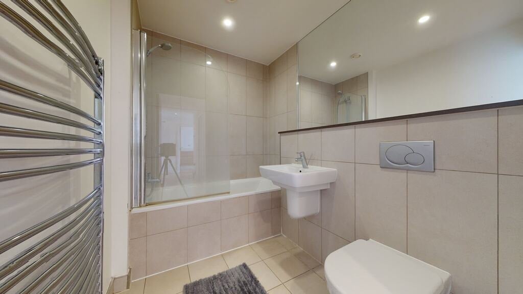 Flat Wandsworth Road in Greater London