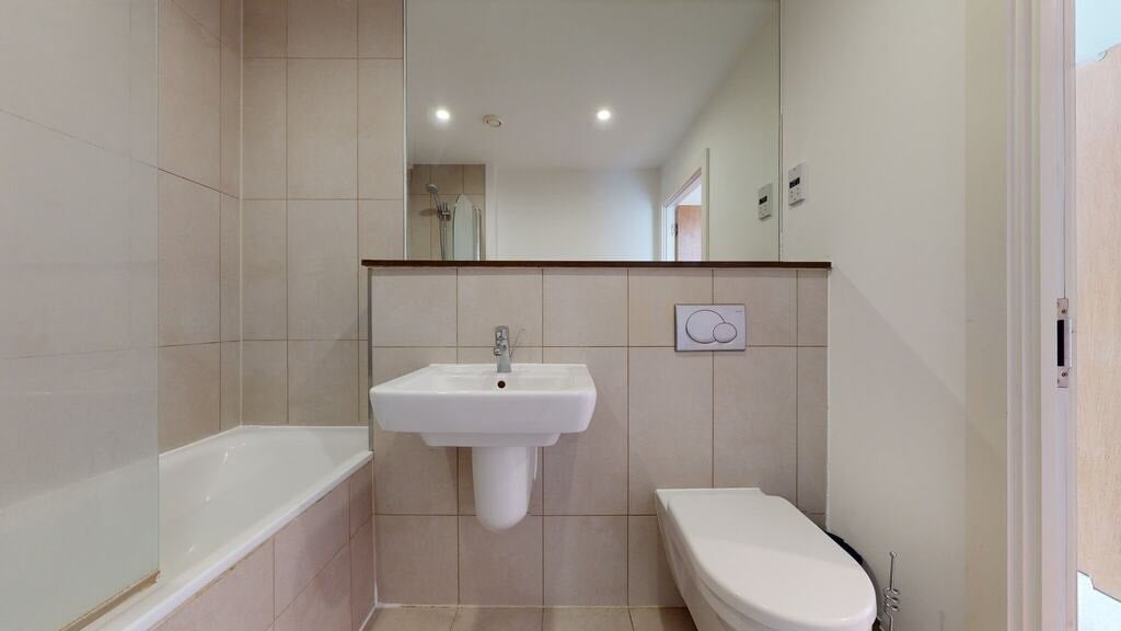 Flat Wandsworth Road in Greater London