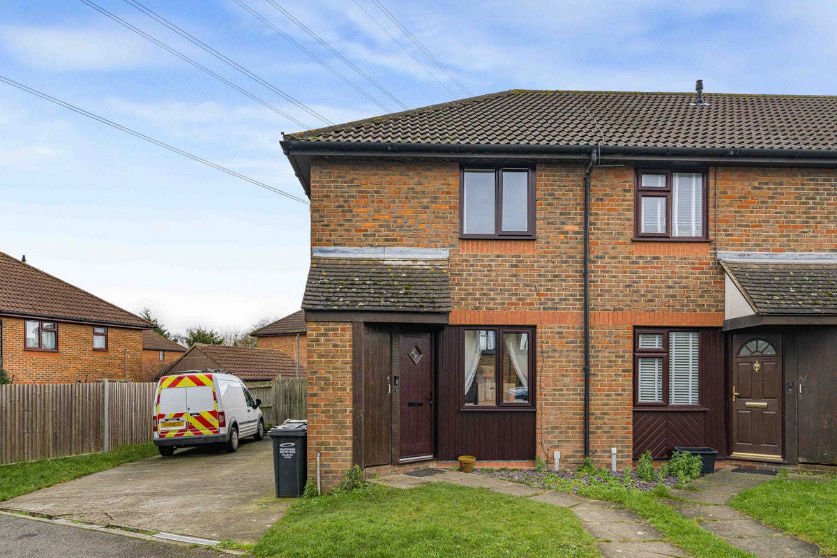 House Morgan Drive in Dartford