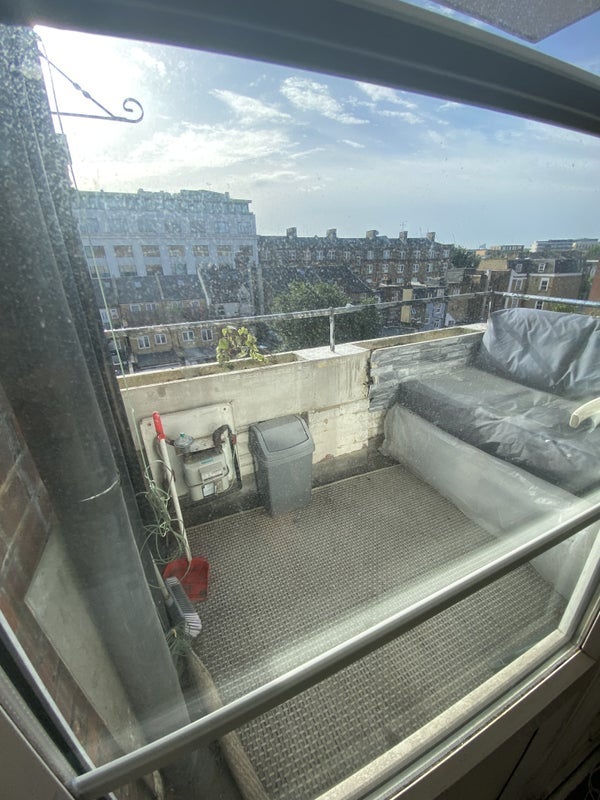 Room Castle Place in Greater London