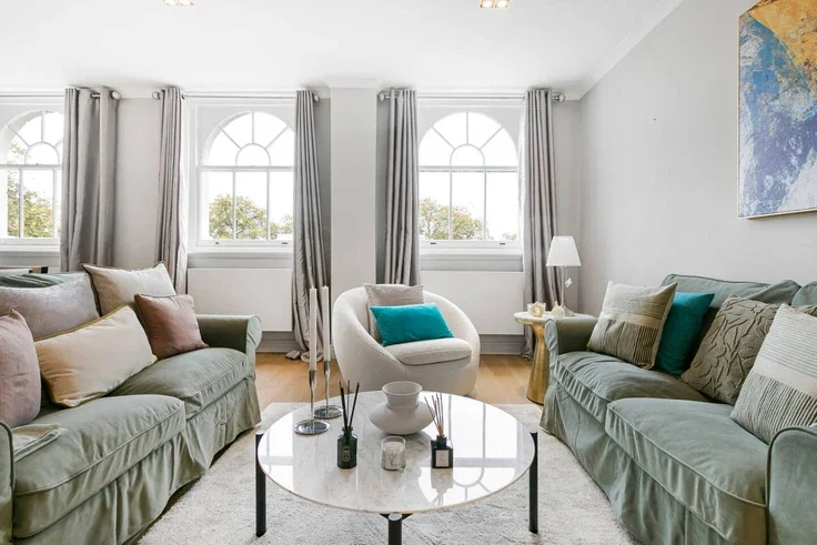 Flat Rutland Gate in City of Westminster
