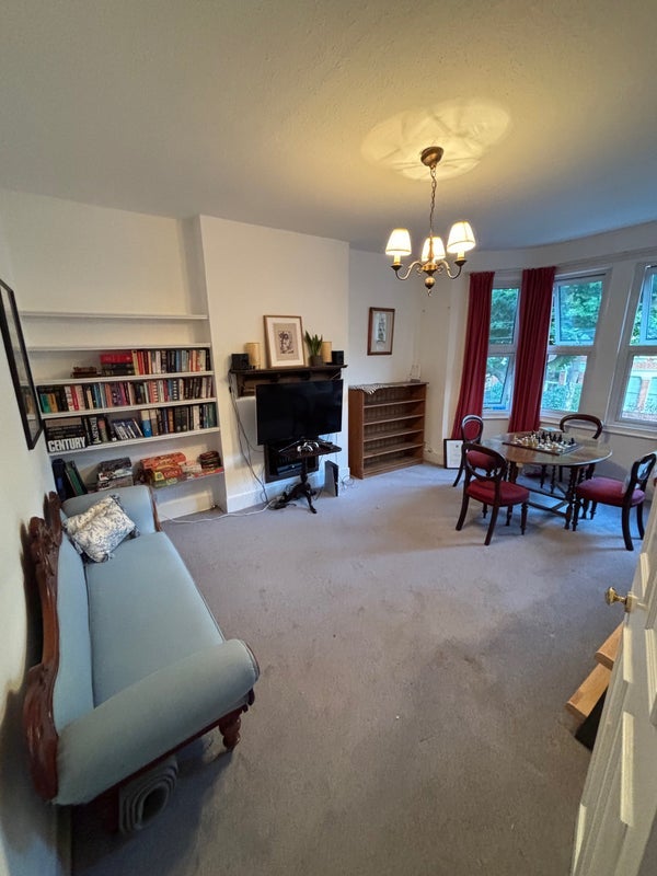 Room Beckwith Road in Greater London