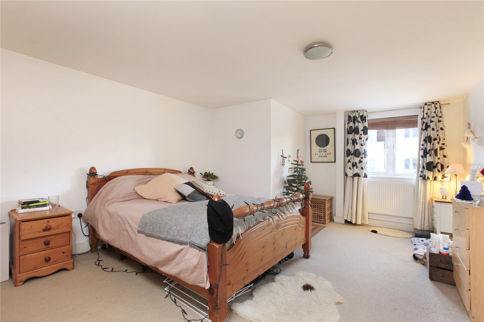 Flat Clapham Road in Greater London