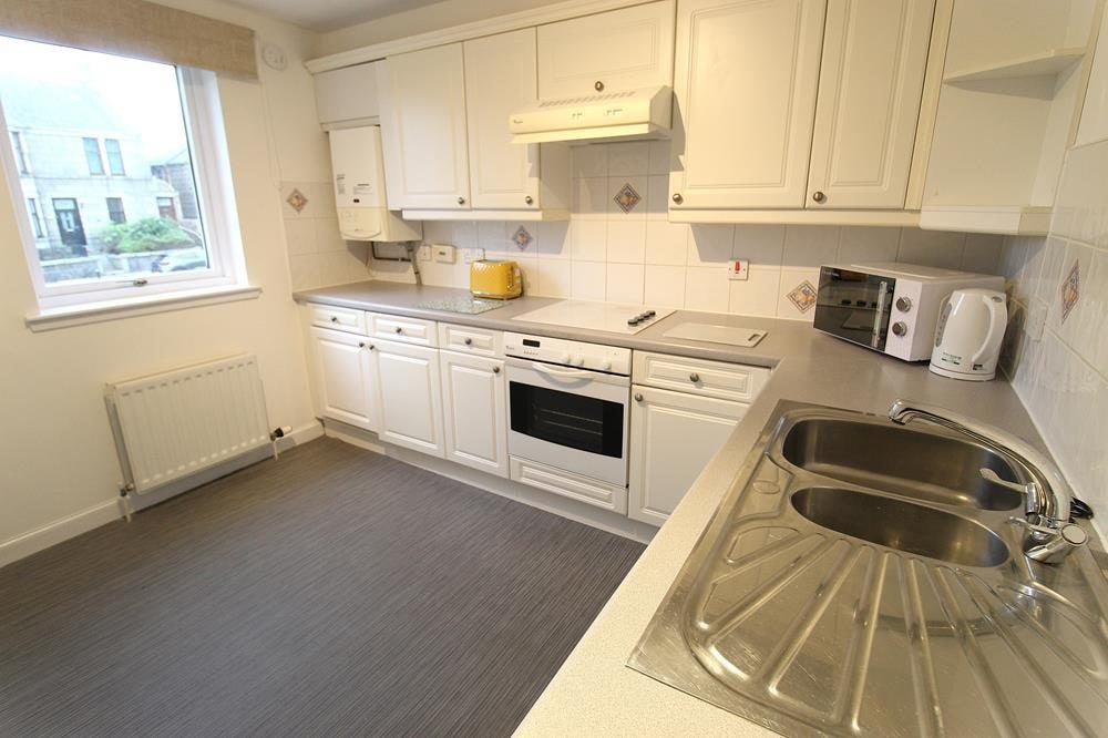 Flat Holburn Street in Aberdeen