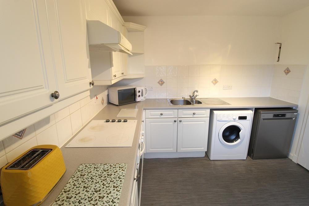 Flat Holburn Street in Aberdeen