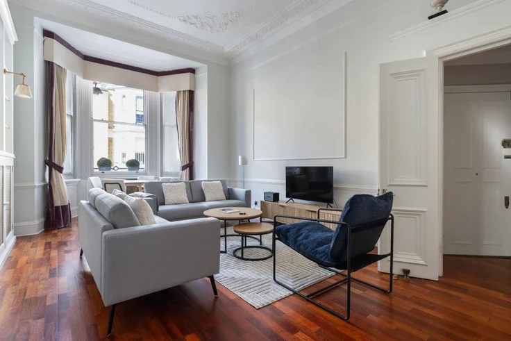 Flat Redcliffe Square in Greater London