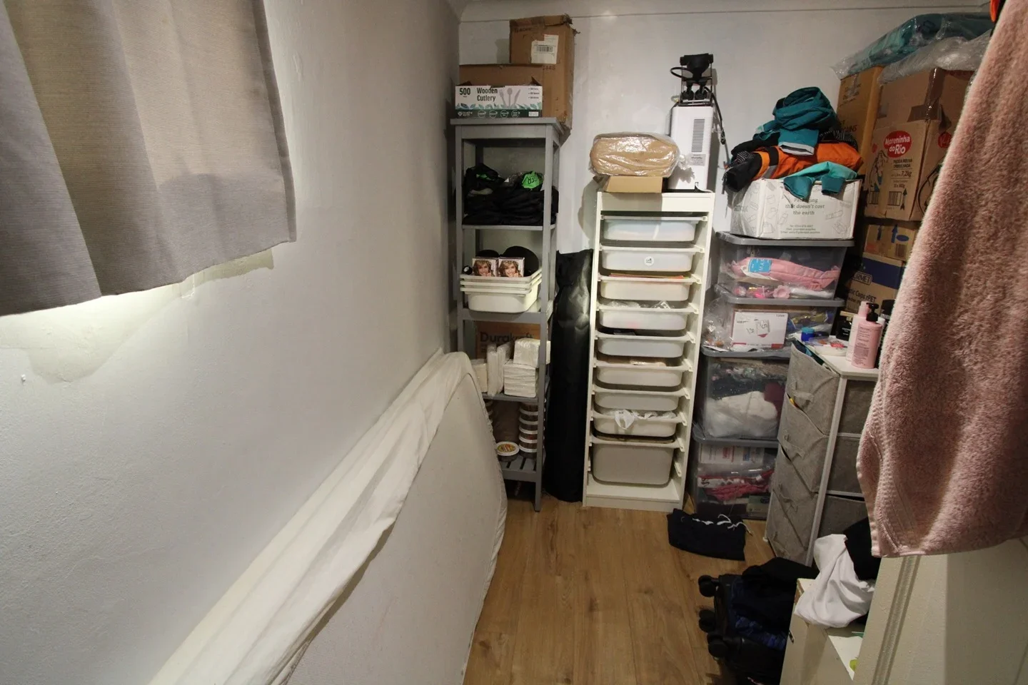 Flat Longford Court in Epsom and Ewell