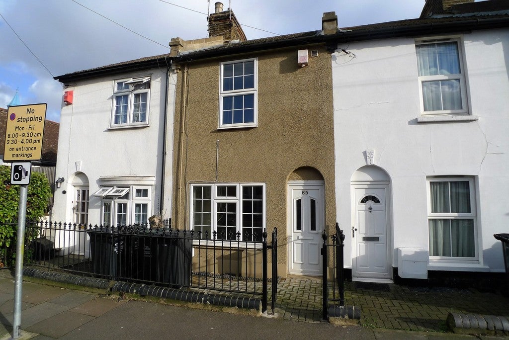 House Little Queen Street in Dartford
