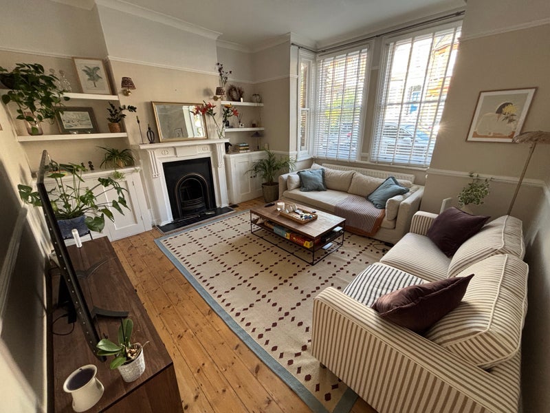 Room Devonshire Road in Greater London