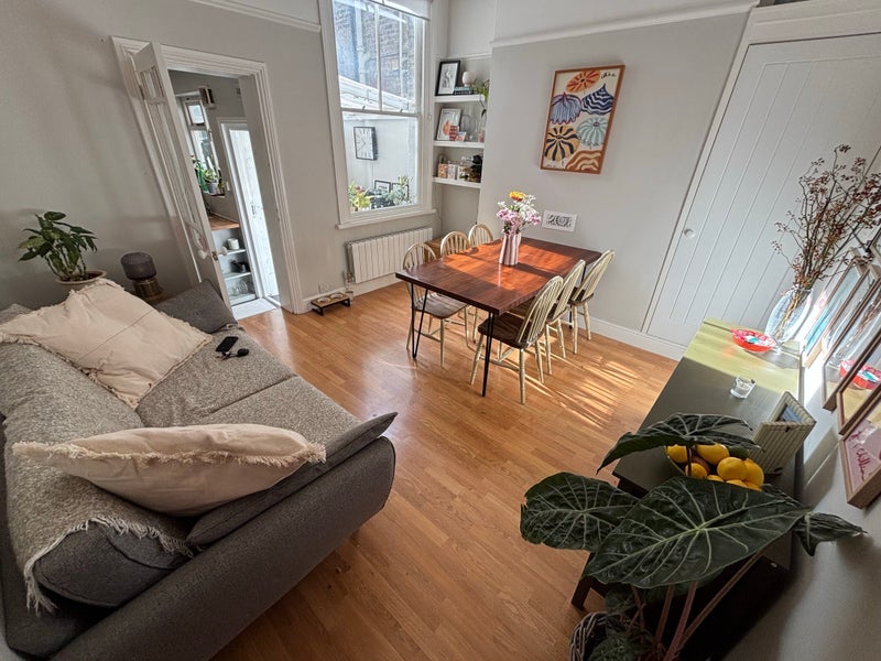 Room Devonshire Road in Greater London