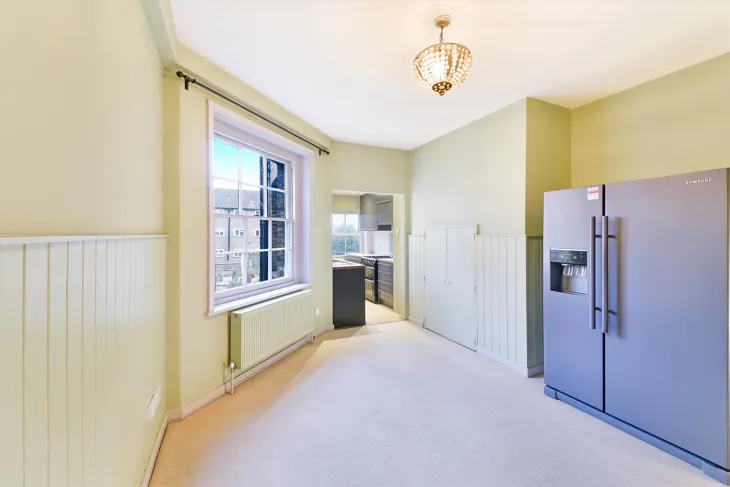 Flat Chester Way in Greater London