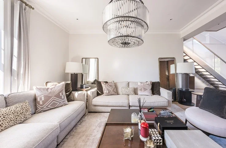 Flat Evelyn Gardens in Greater London