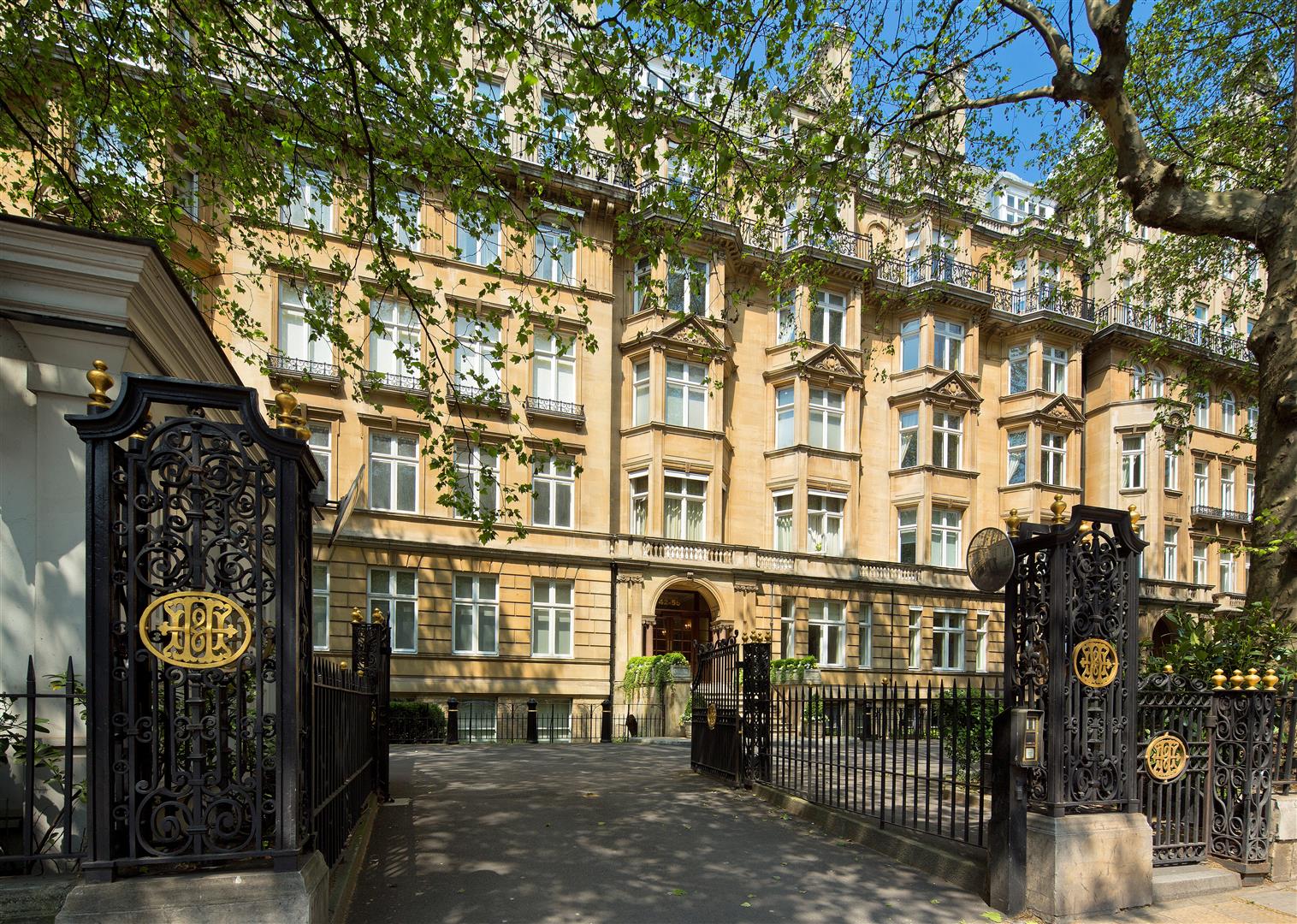 Flat Marylebone Road in City of Westminster