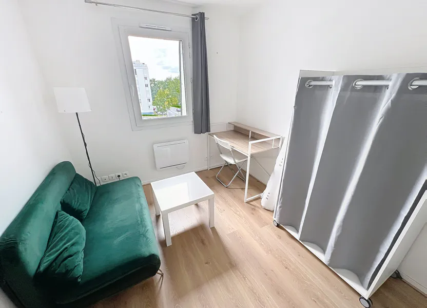 Room Avenue de l'Alouette in Tours